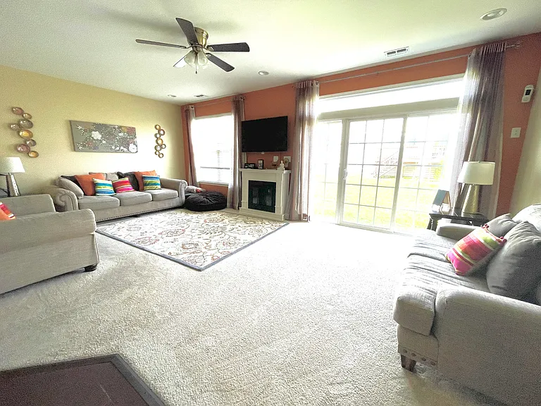 4 Bauer Ln — Photo 5