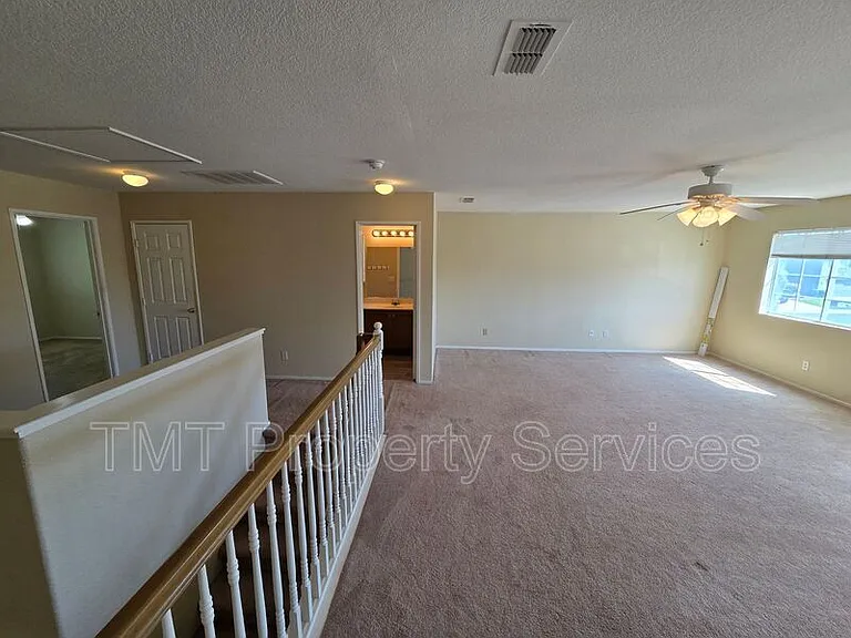 1717 Providence Way — Photo 2