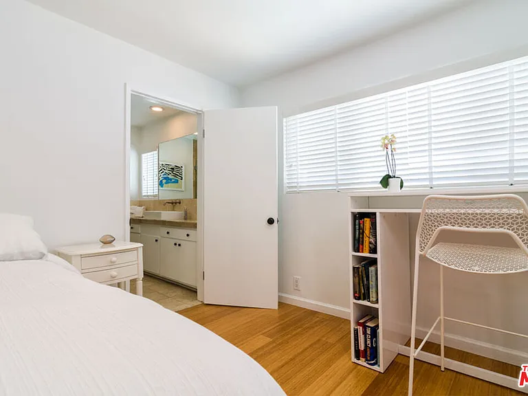 22626 Pacific Coast Hwy #12 — Photo 7