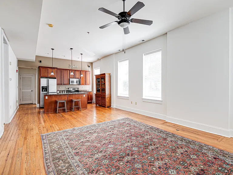 3216 E Broad St #A — Photo 8