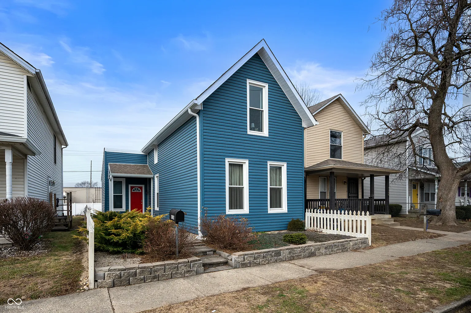 1130 S Senate Ave photo 1