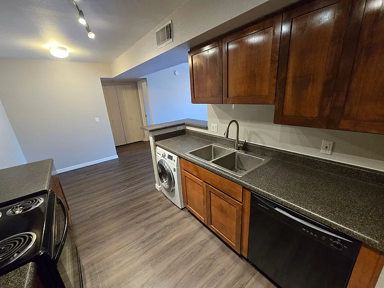 1385 W University Ave #12-195 — Photo 13