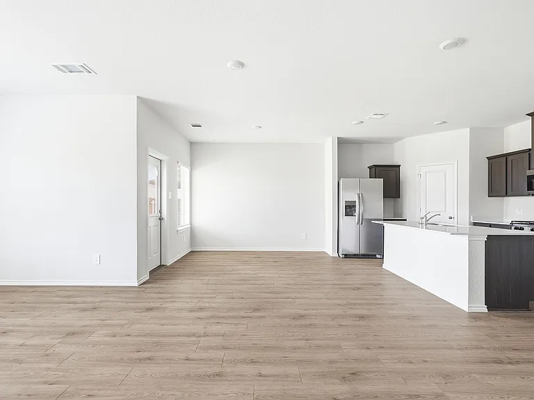 744 Orchid Way — Photo 7