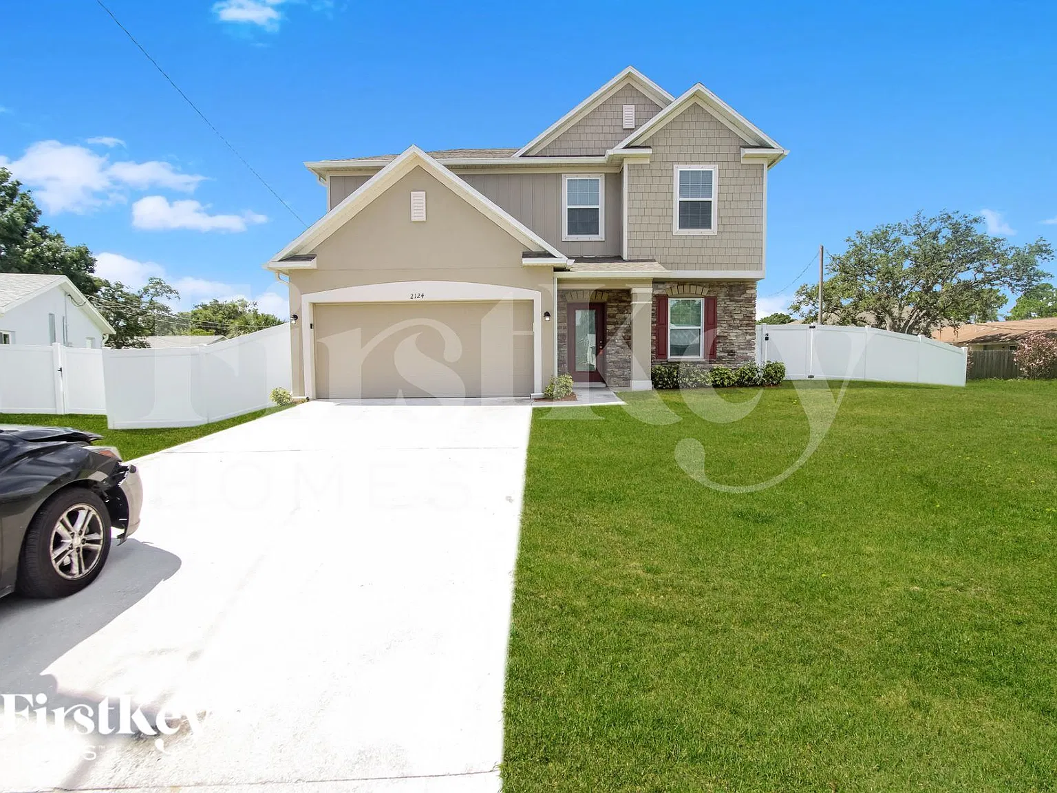 3 bed, 2.0 bath, 2242 sqft, $2,650 — Photo 2