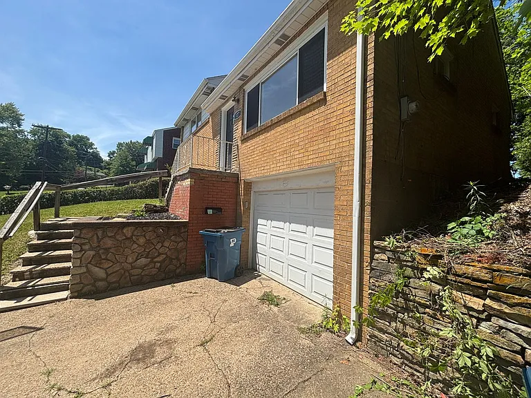 127 Saint Croix Dr — Photo 2