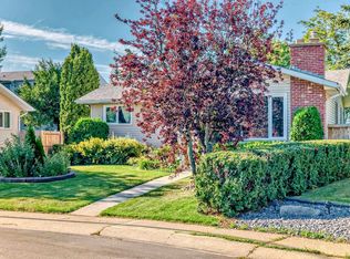 17719 84th Ave NW, Edmonton, AB T5T 0N5