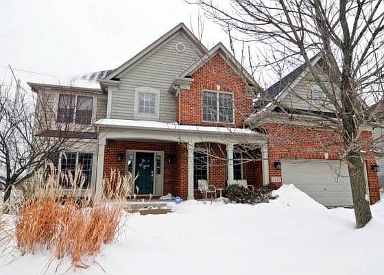 1st image of 3841 Gladstone Dr