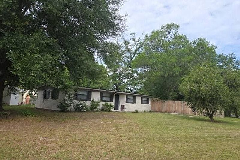 1st image of 7578 Ridgeway Rd N