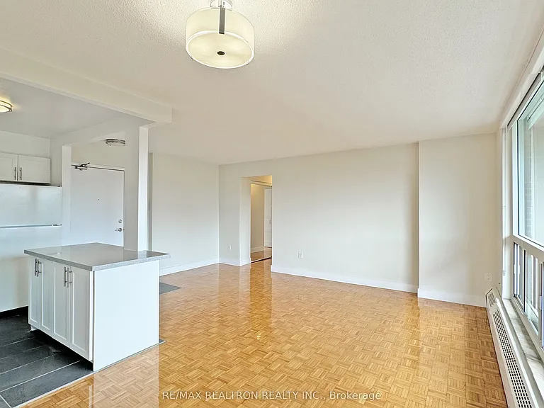 666 Spadina Ave #903 — Photo 4