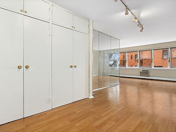 2nd image of 87-15 165th St APT 4B
