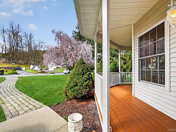 5th image of 149 Creamery Pond Road