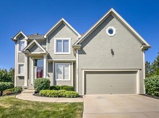8625 W 127th Pl, Overland Park, KS 66213