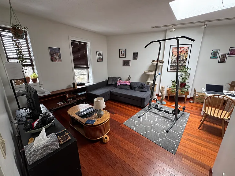1013 State St #3 — Photo 17