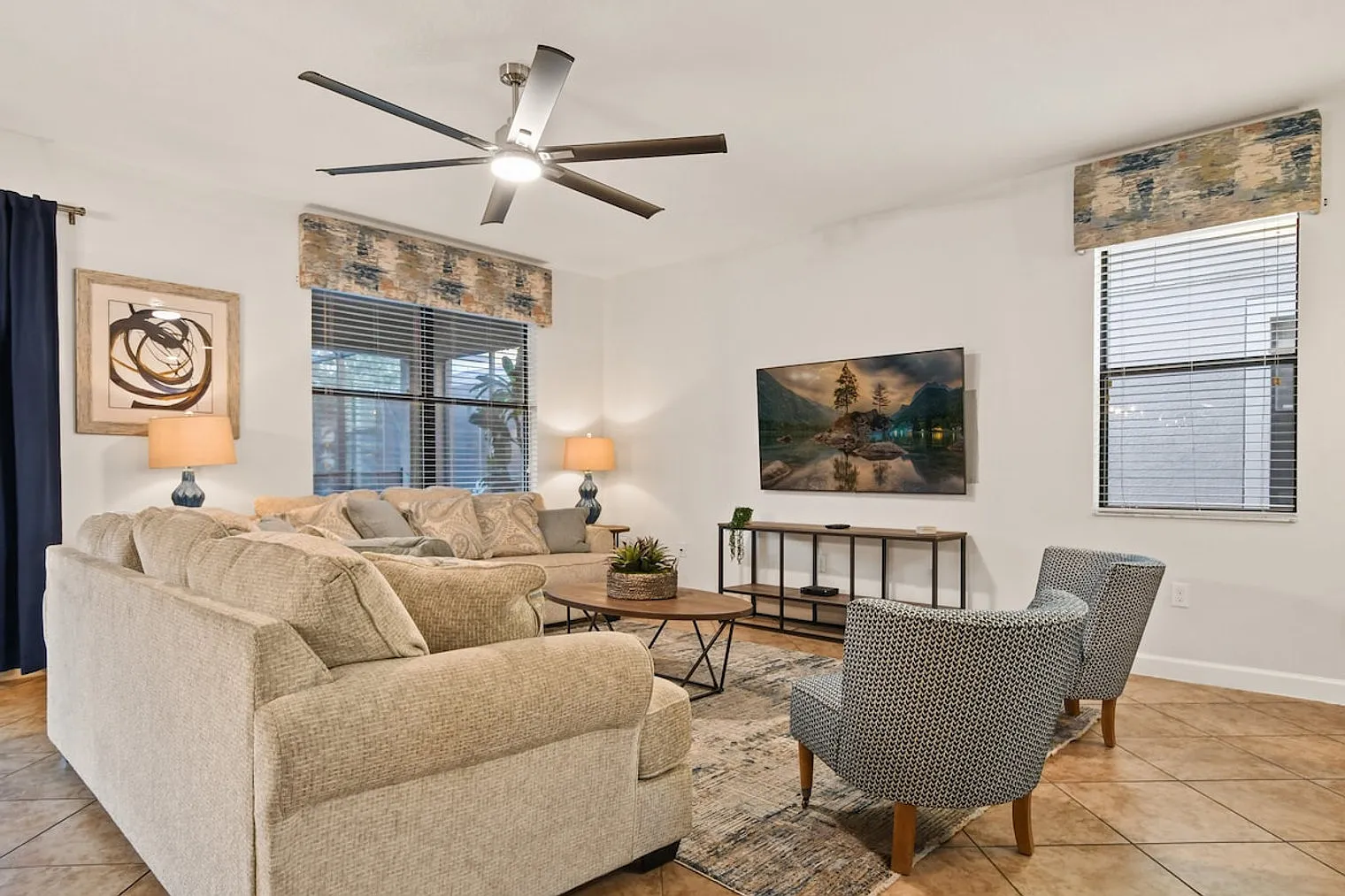 9 bed, 5.0 bath, 3918 sqft, $5,997 — Photo 1