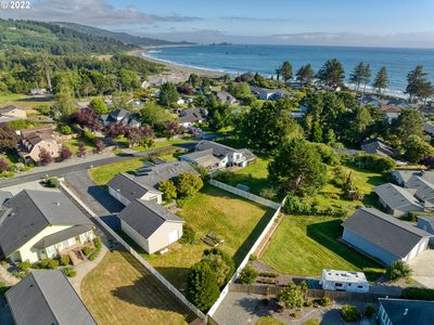 99089 Kemlin Pl, Brookings, OR, 97415