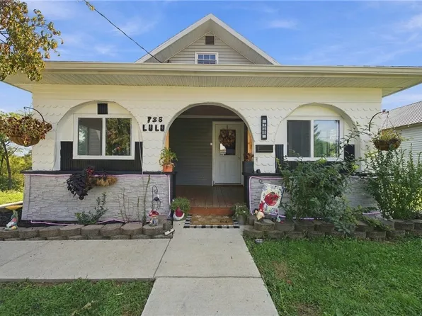 738 Lulu St, Parkersburg, WV 26101