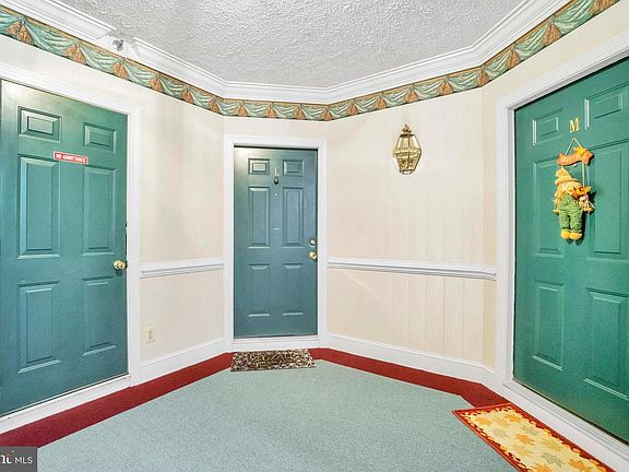 4th image of 1700 Landmark Dr #1L