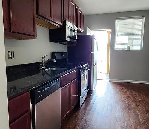 3rd image of 4635 N Lawndale Ave APT 2N