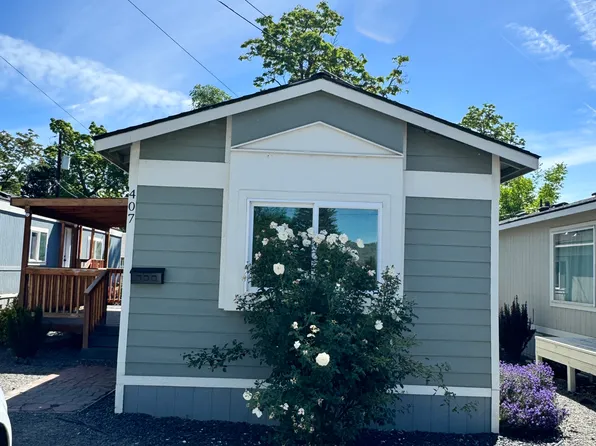 407 Avenue E, Grandview, WA 98930
