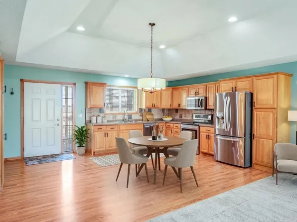 7969 Center St, Clear Lake, MN 55319