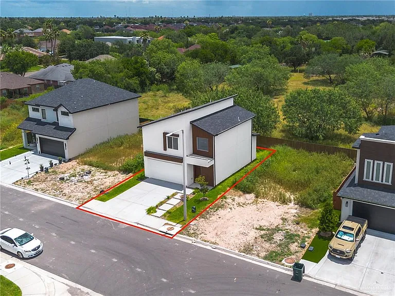 2714 Melody St — Photo 22