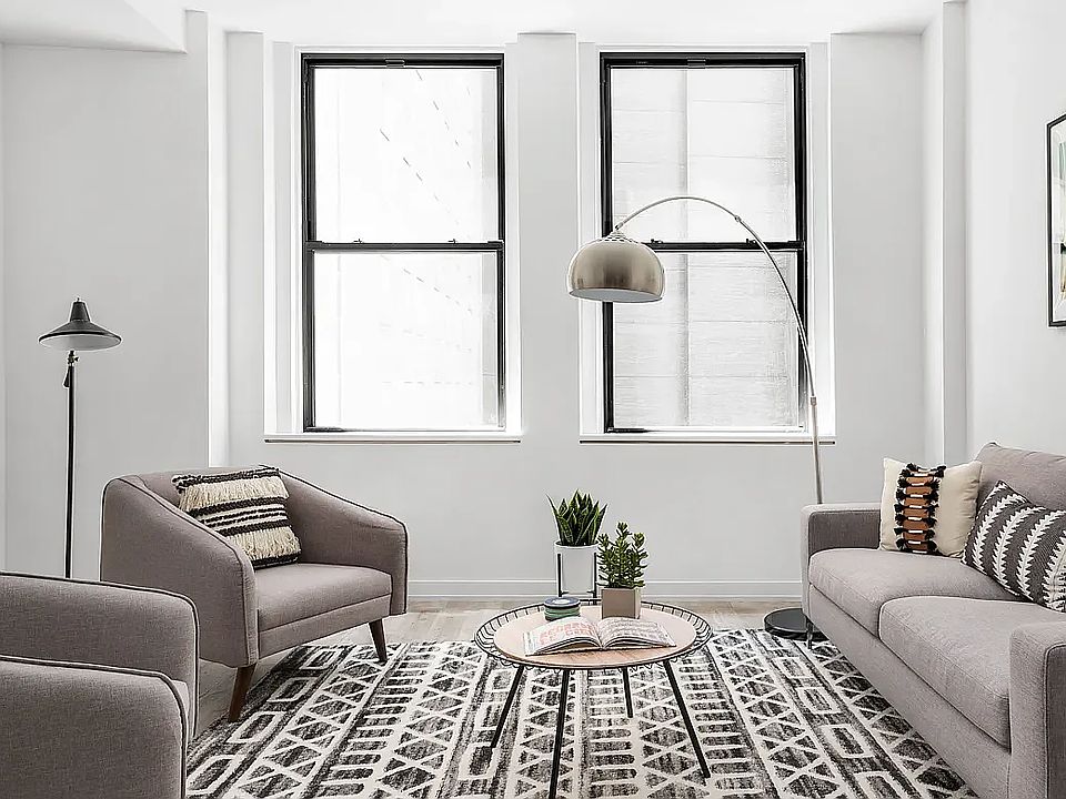 3 bed · 2 bath in Financial District, Manhattan
