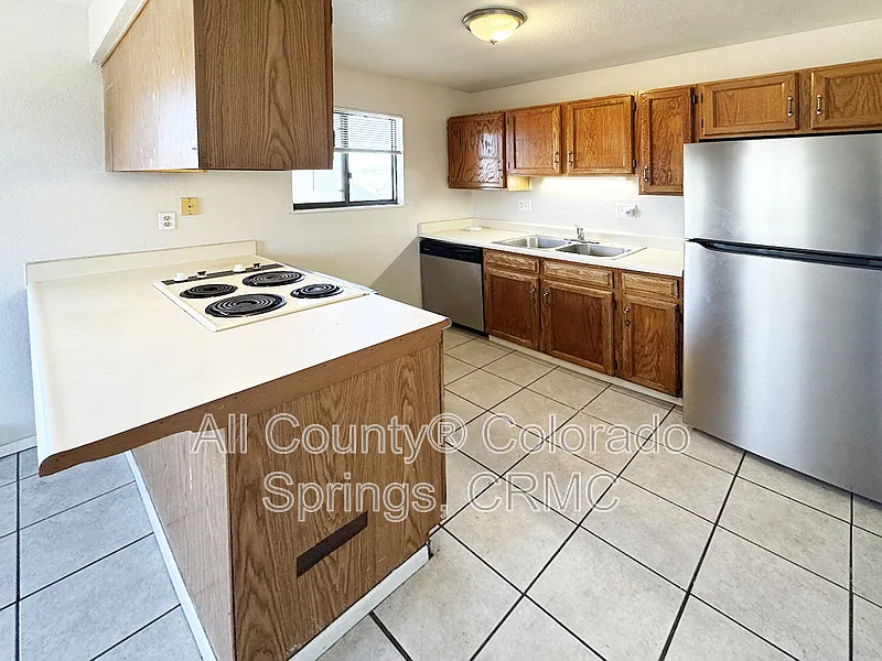 Southwest Colorado Springs — Photo 4