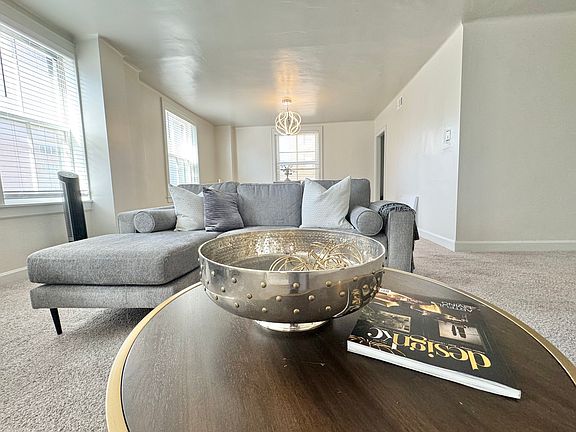 2nd image of 229 Ward Pkwy APT 603A