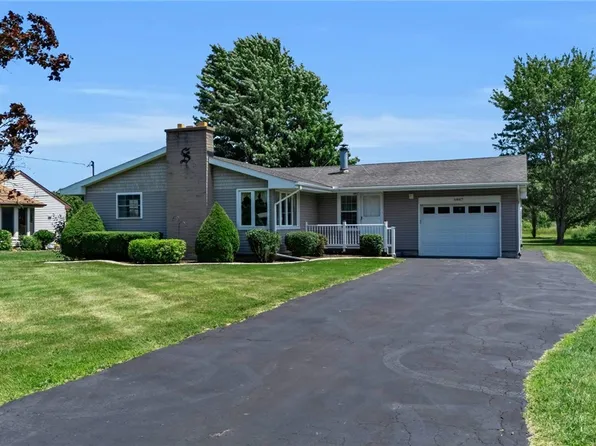 6887 Walmore Rd, Niagara Falls, NY 14304