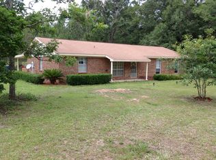 499 Annie Bell Dr, Cantonment, FL 32533