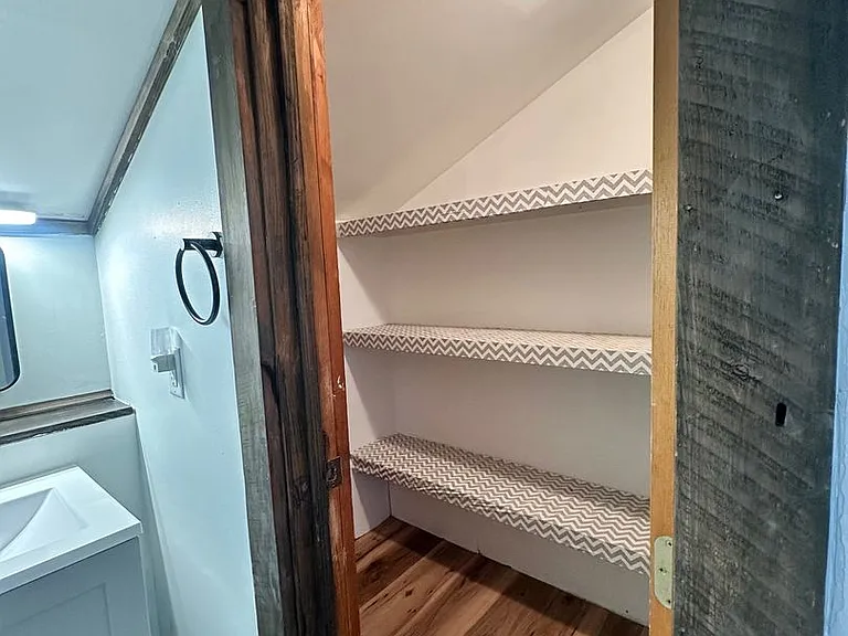 283 Station Rd — Photo 19