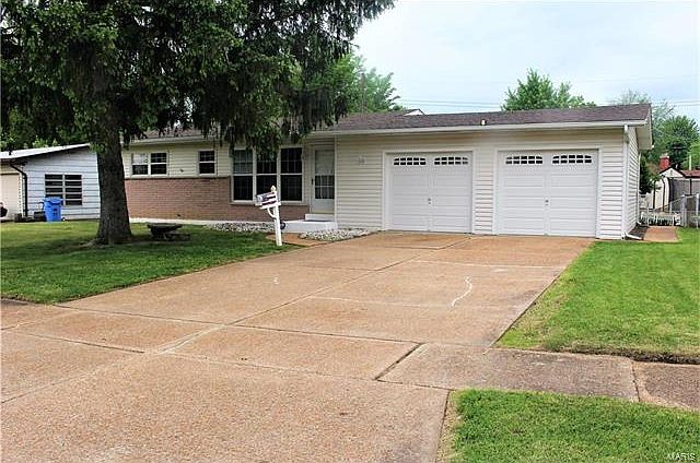 1st image of 1000 Florland Dr