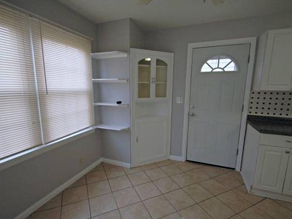 2nd image of 8511 Grand Division Ave