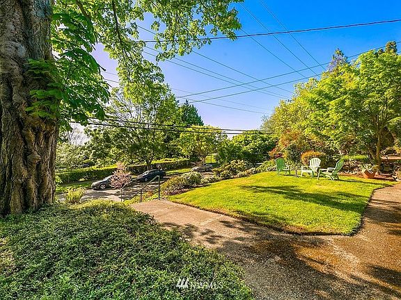3rd image of 4310 -4312 3rd Avenue NW