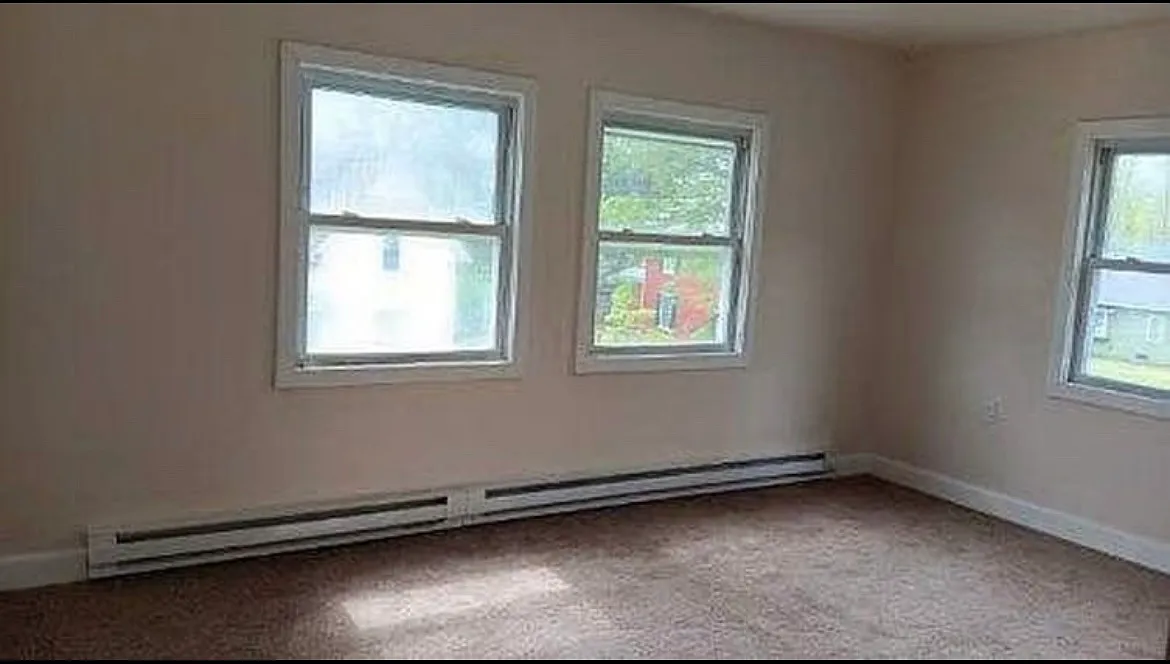 36 Pearl St — Photo 4