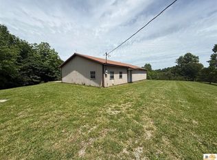 110 Dudley Branham Rd, Burkesville, KY 42717
