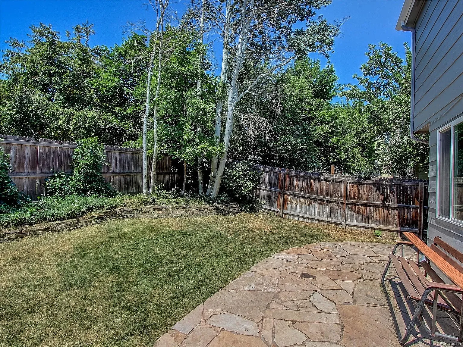 3 bed, 2277 sqft, $3,200 — Photo 3