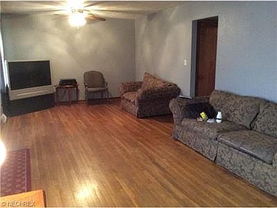 4th image of 1235 Kent Dr