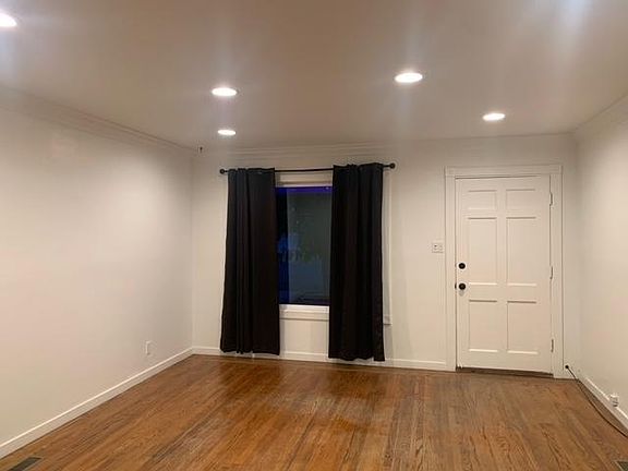 3rd image of 840 Bella Vista Ave