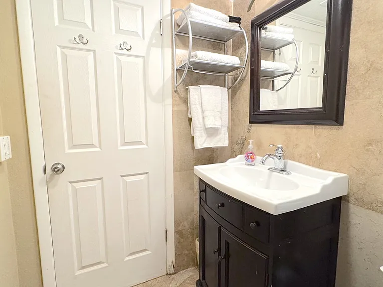 506 University Blvd #2 — Photo 13