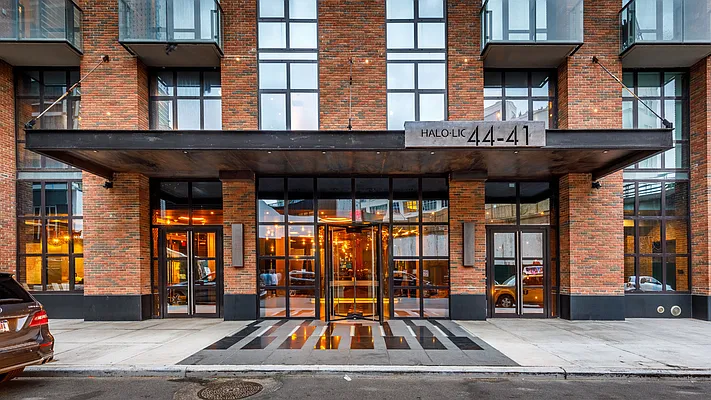 Rented by The KCI Group | media 50