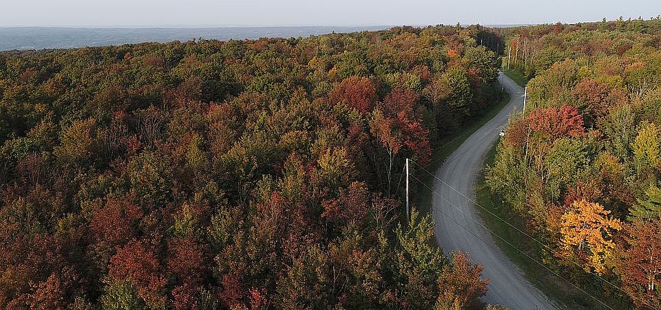 1st image of Twin Ponds Dr