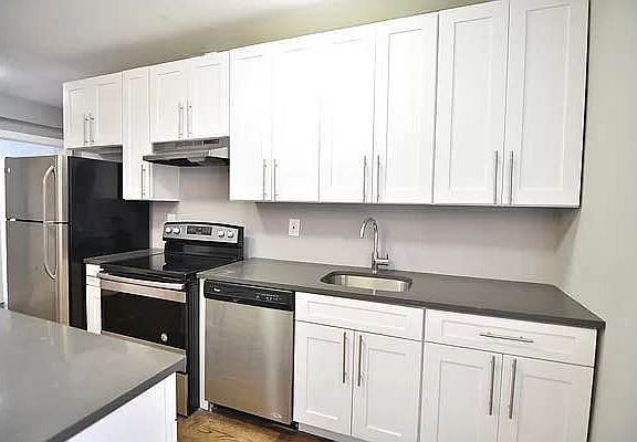 3rd image of 3660 Waldo Ave APT 7D