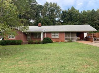 214 Sagewood Rd, Greenwood, SC 29646