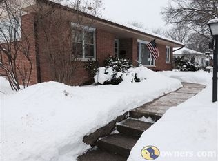 307 S Hilldale Ave, Eureka, IL