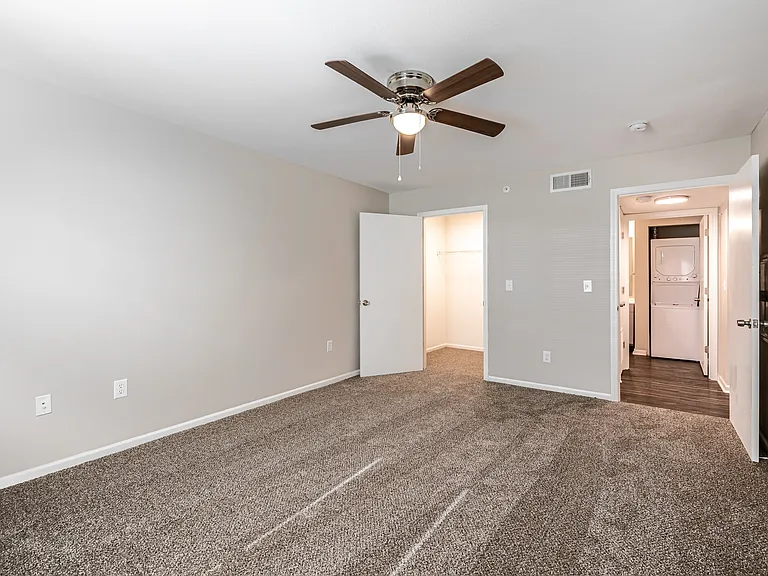 Maple Hills Apartments — Photo 11