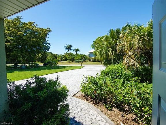 3rd image of 529 Lake Murex Cir
