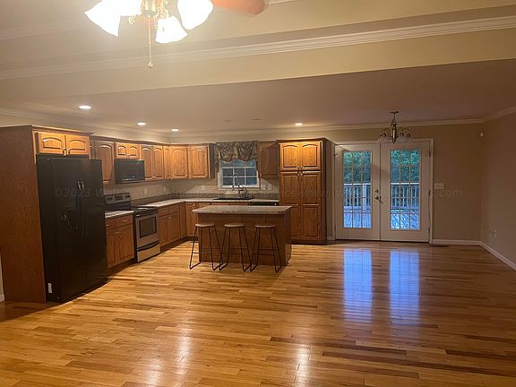 3rd image of 177 Robinson Meadows Dr