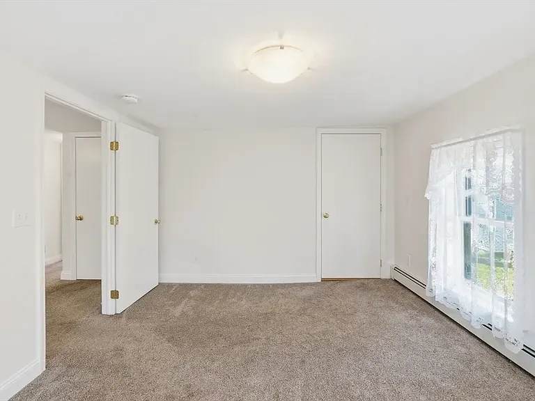 17 Church Ct — Photo 14