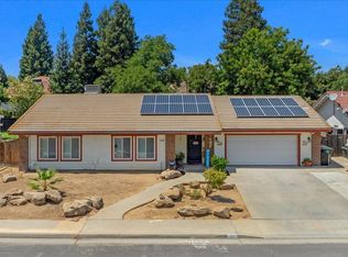 261 Fairbanks Ave, Sanger, CA 93657